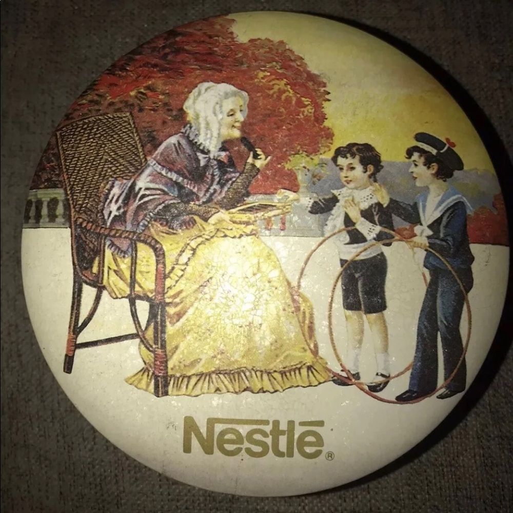 Vintage NESTLE Chocolate Candy Dish Collector’s Tin Bowl Mother Children Family